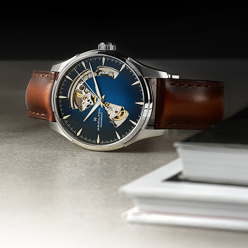 Precisione meccanica e maestria orologiera a vista Precisione meccanica e maestria orologiera a vista